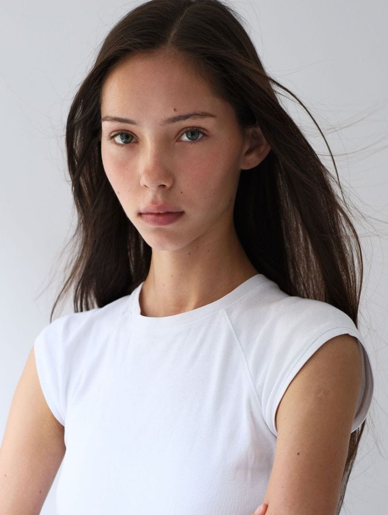 Izzy Frost — photo 1