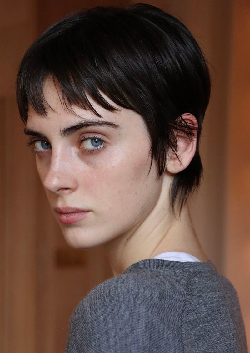 Lottie Morris — photo 1