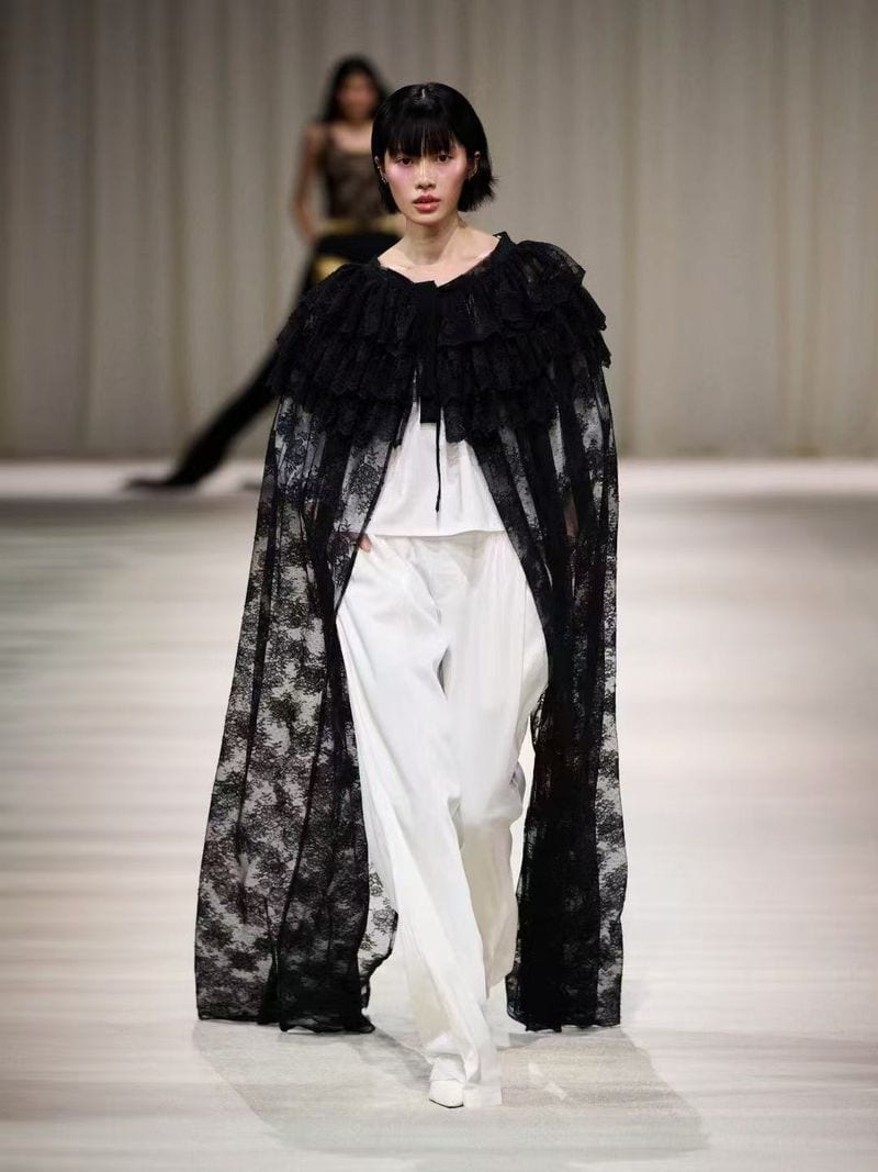 Lesi Huang — photo 3