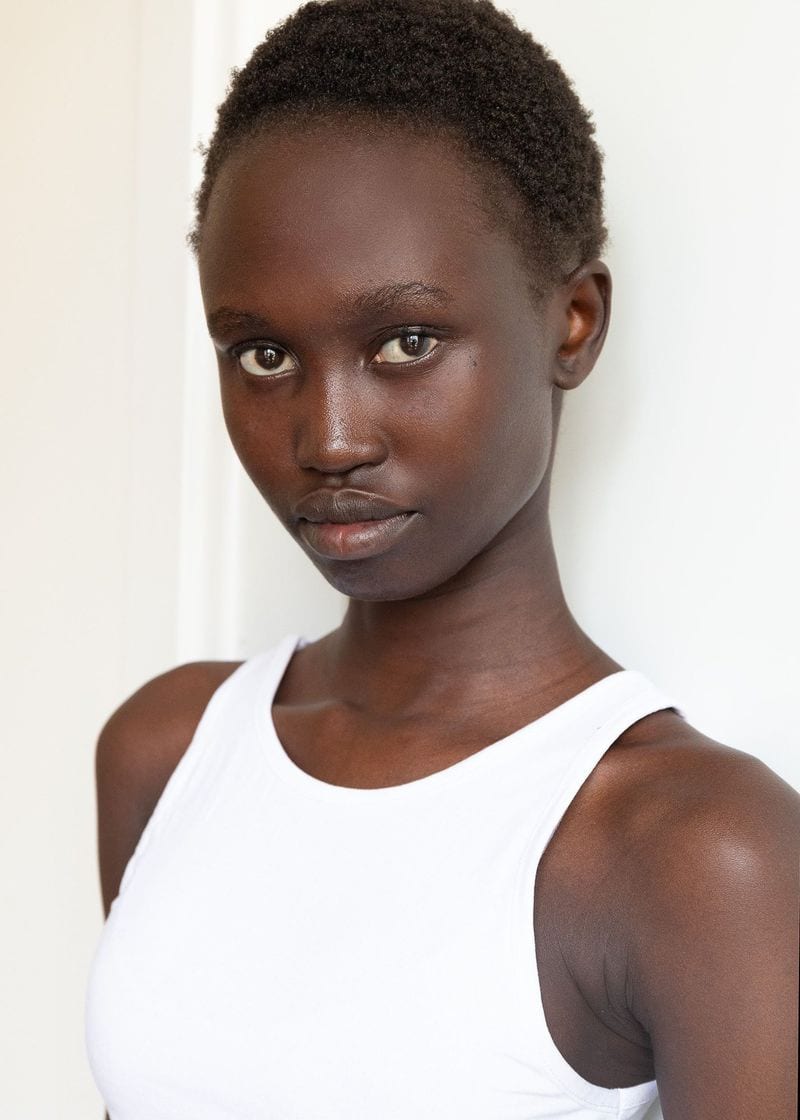 Akuch Chol — photo 1