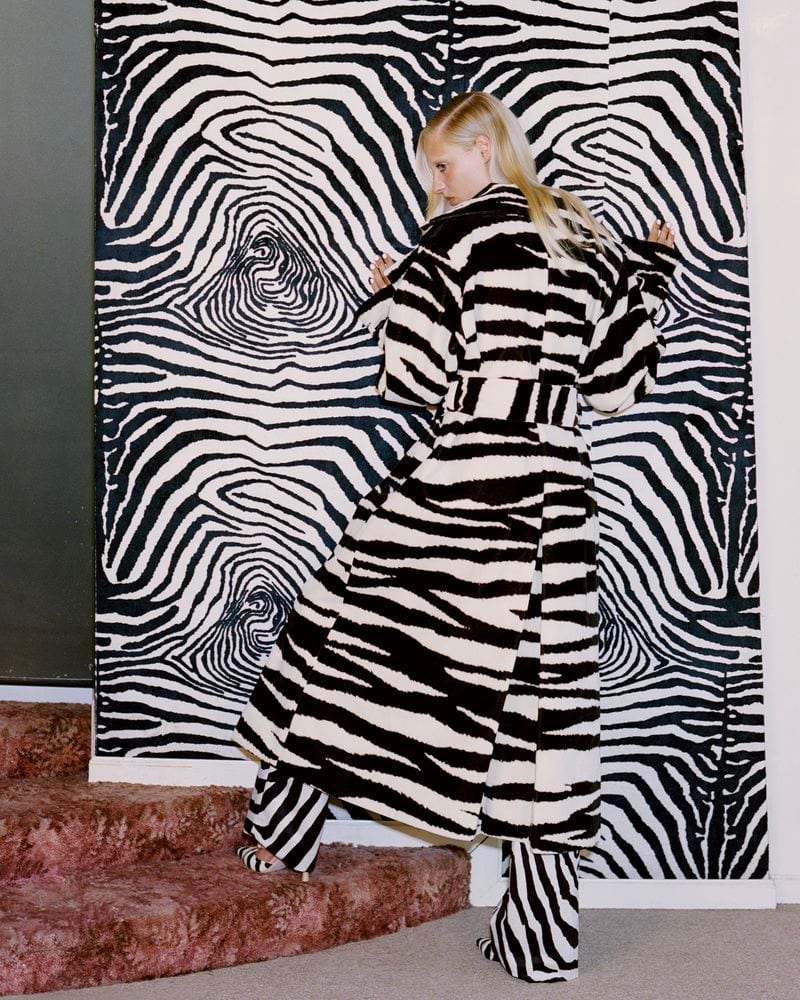 Portfolio work by Ama Cauvas, manicurist