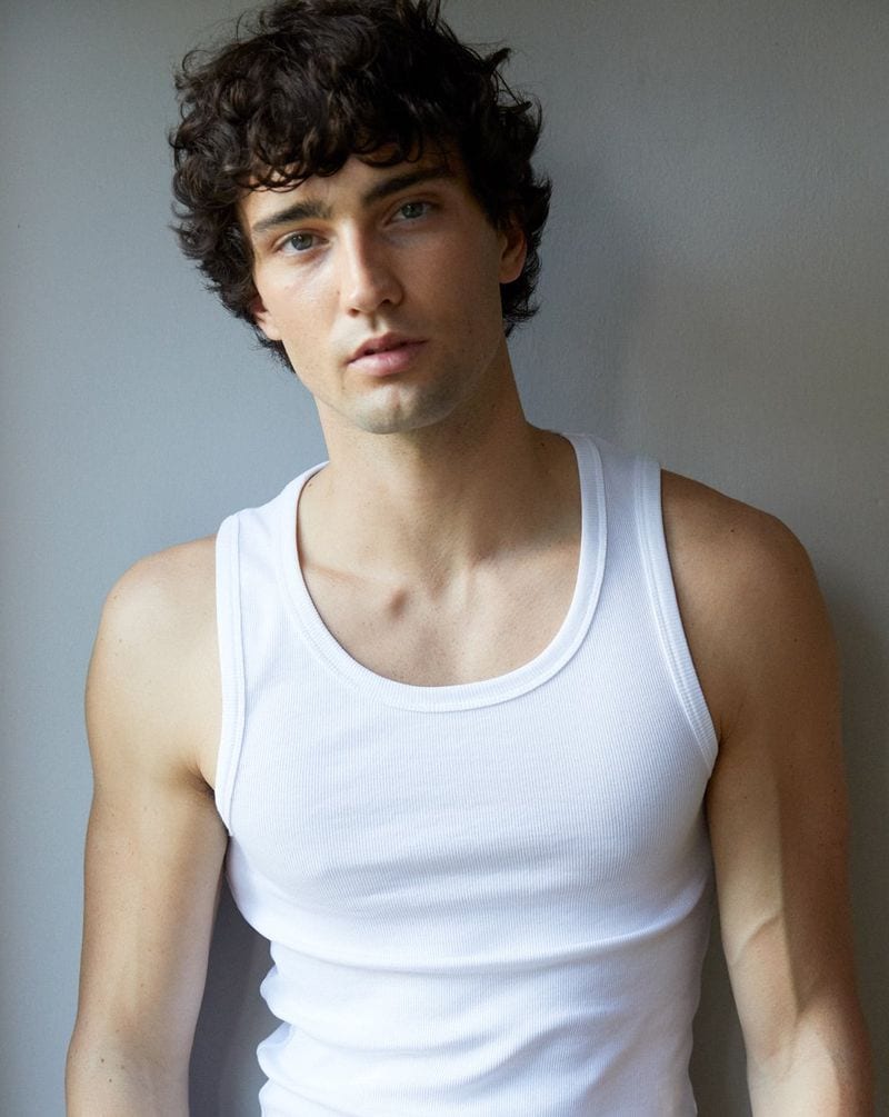 Joe Barnes — photo 1