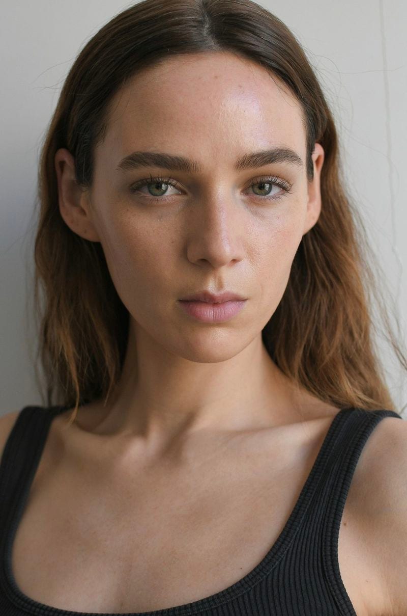 Lizzie Swanson — photo 1