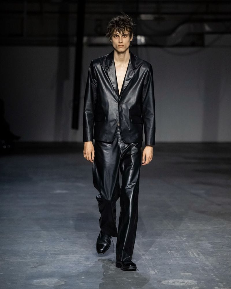 Miles Buckle — photo 3