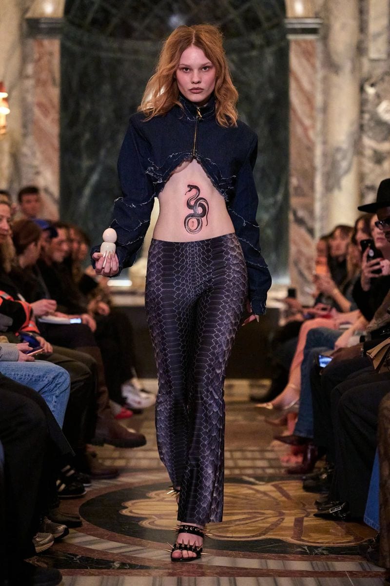 Lola Varley — photo 3