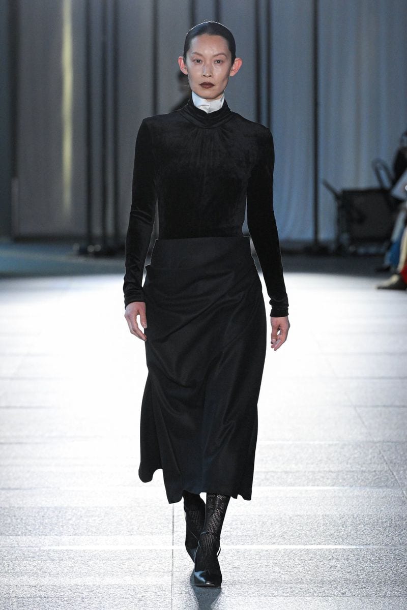 Hitomi Higashi — photo 3