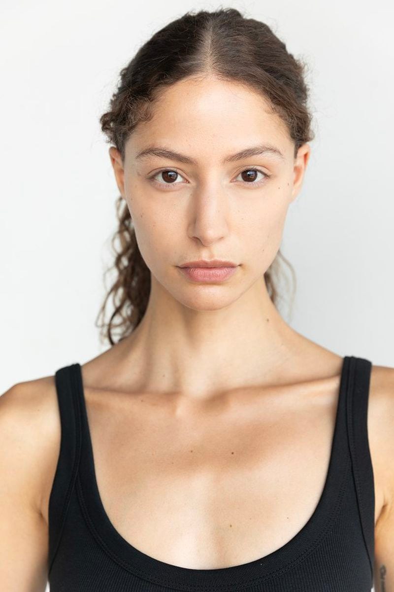 Camila Rodrigues — photo 1