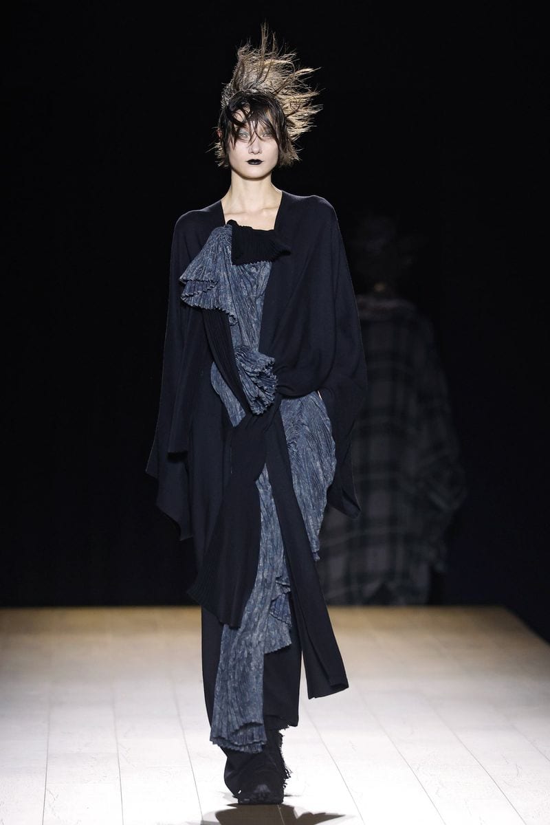 Yumi Lambert — photo 10
