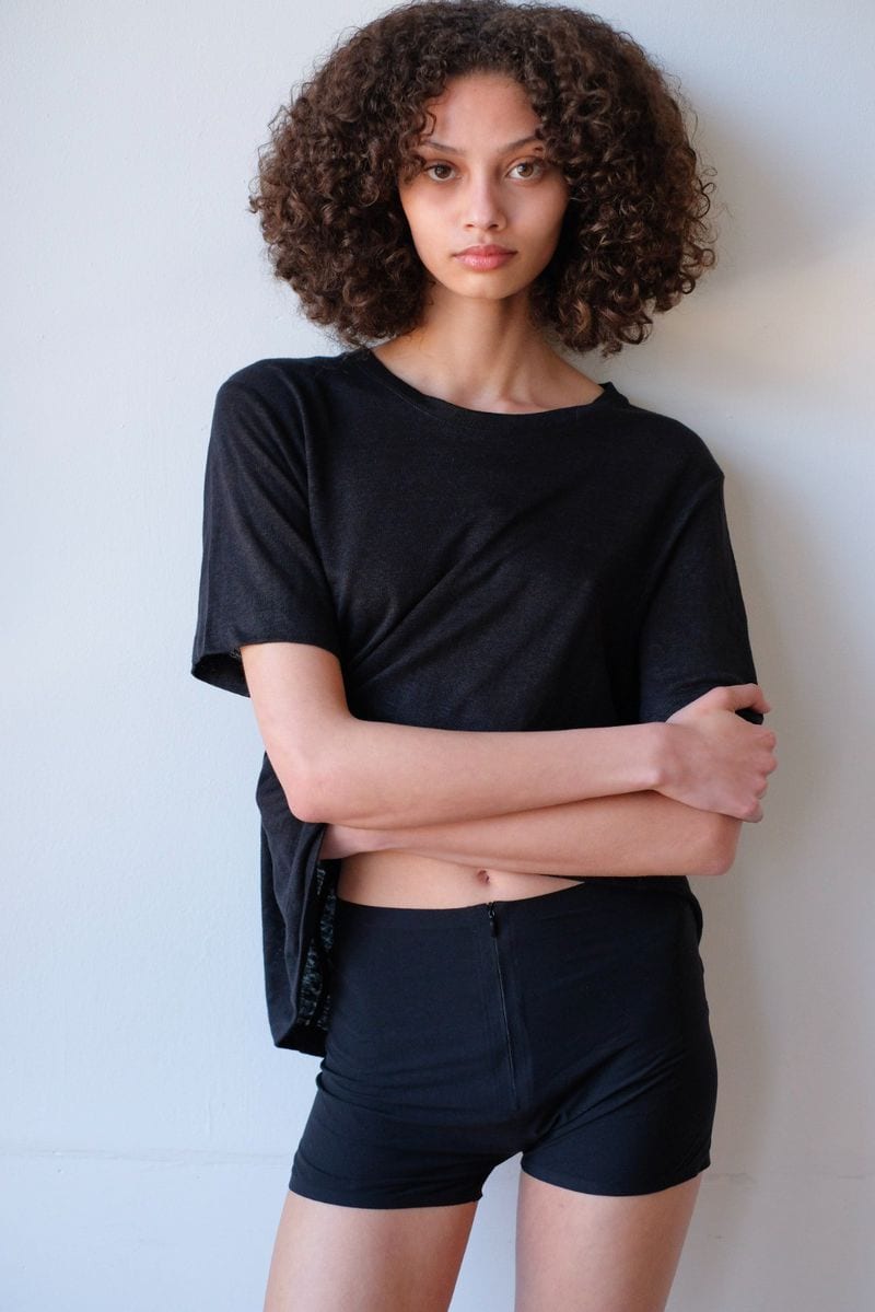 Enya Davis — photo 1
