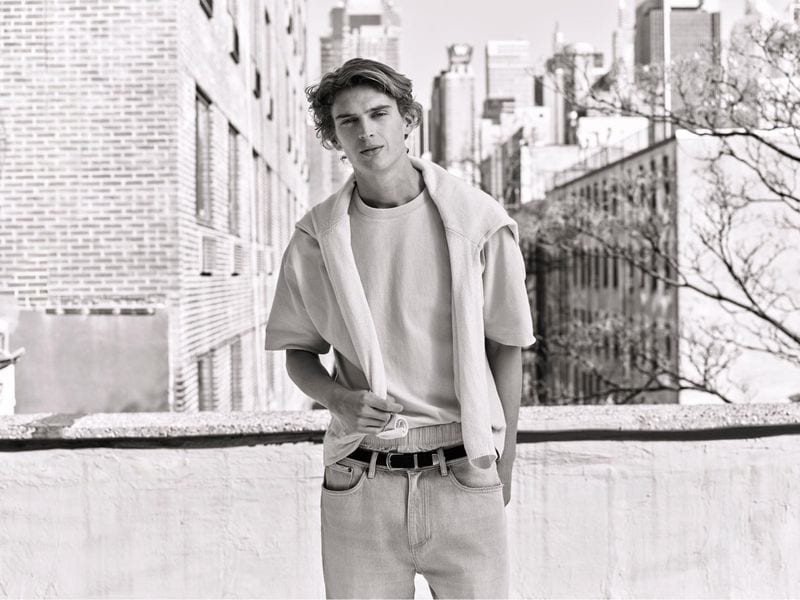 Luke Pearson — photo 8
