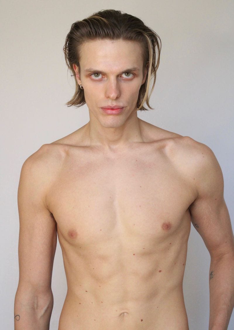 Taras Romanov — photo 1