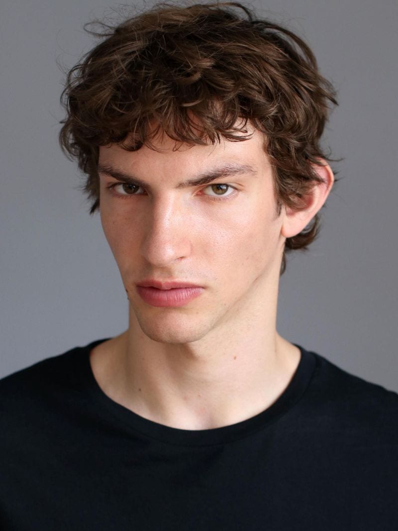 Elliot Belot — photo 1
