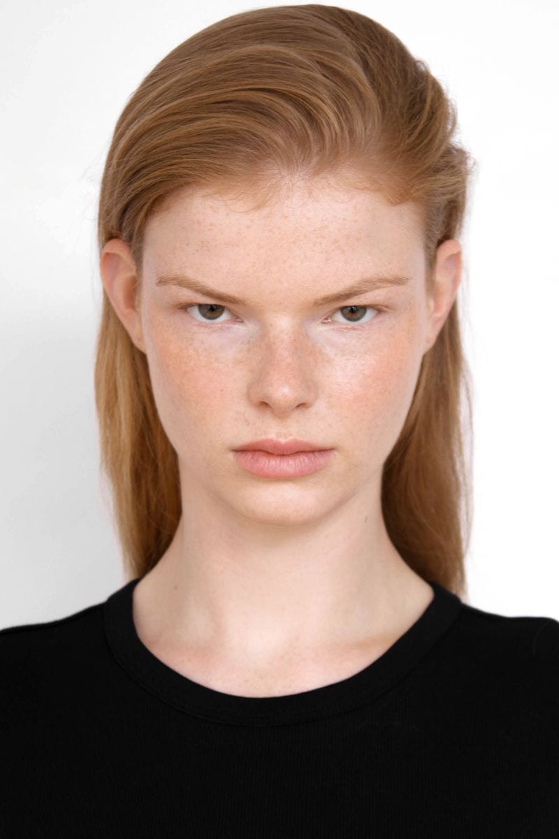 Elise Swain — photo 1