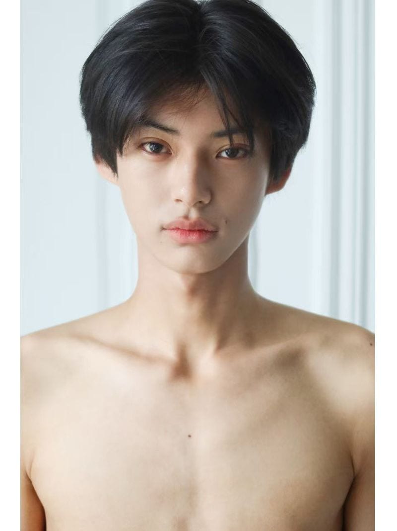 Yq — photo 1