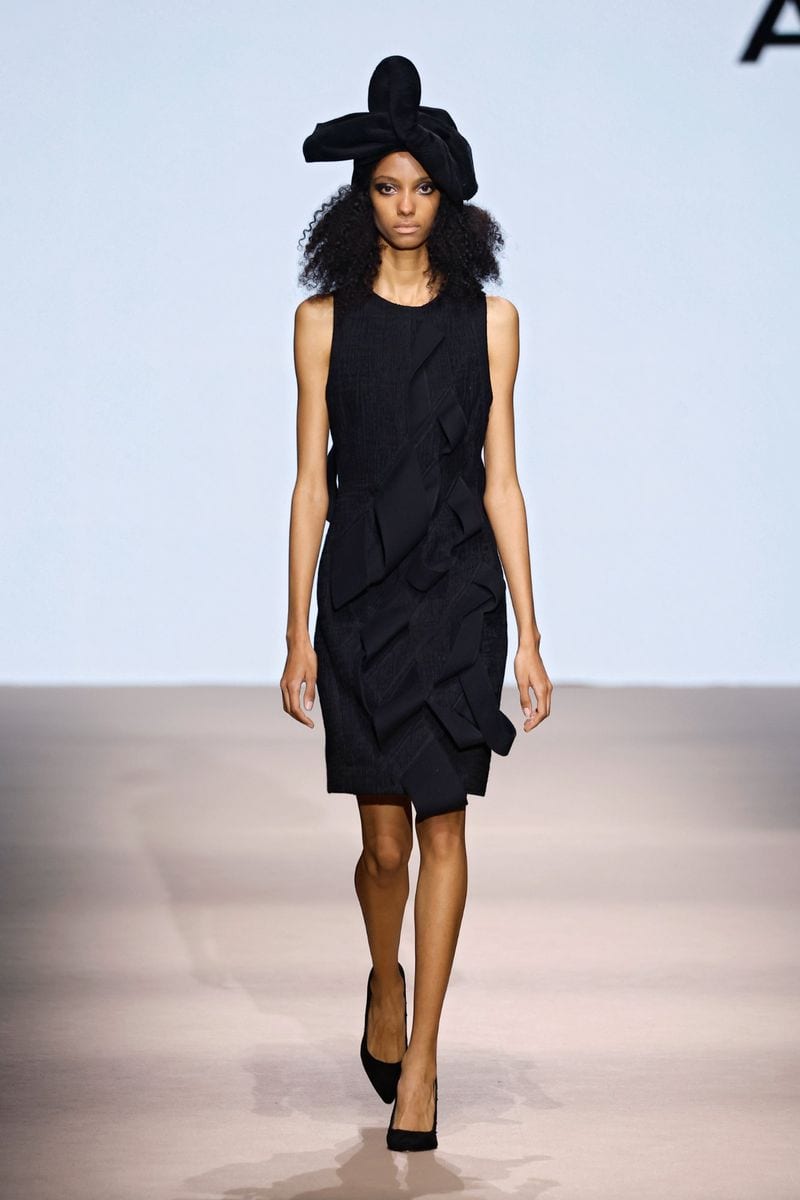 Victoria Tusamba — photo 8