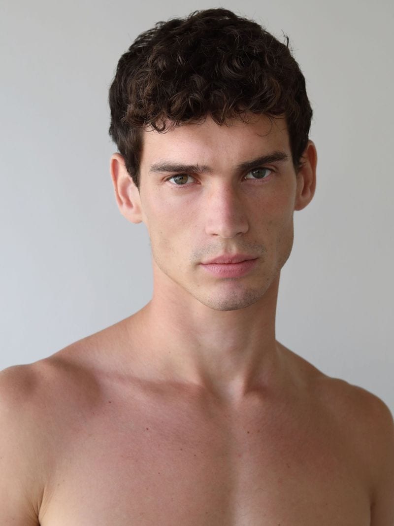 Tom Hughes — photo 1