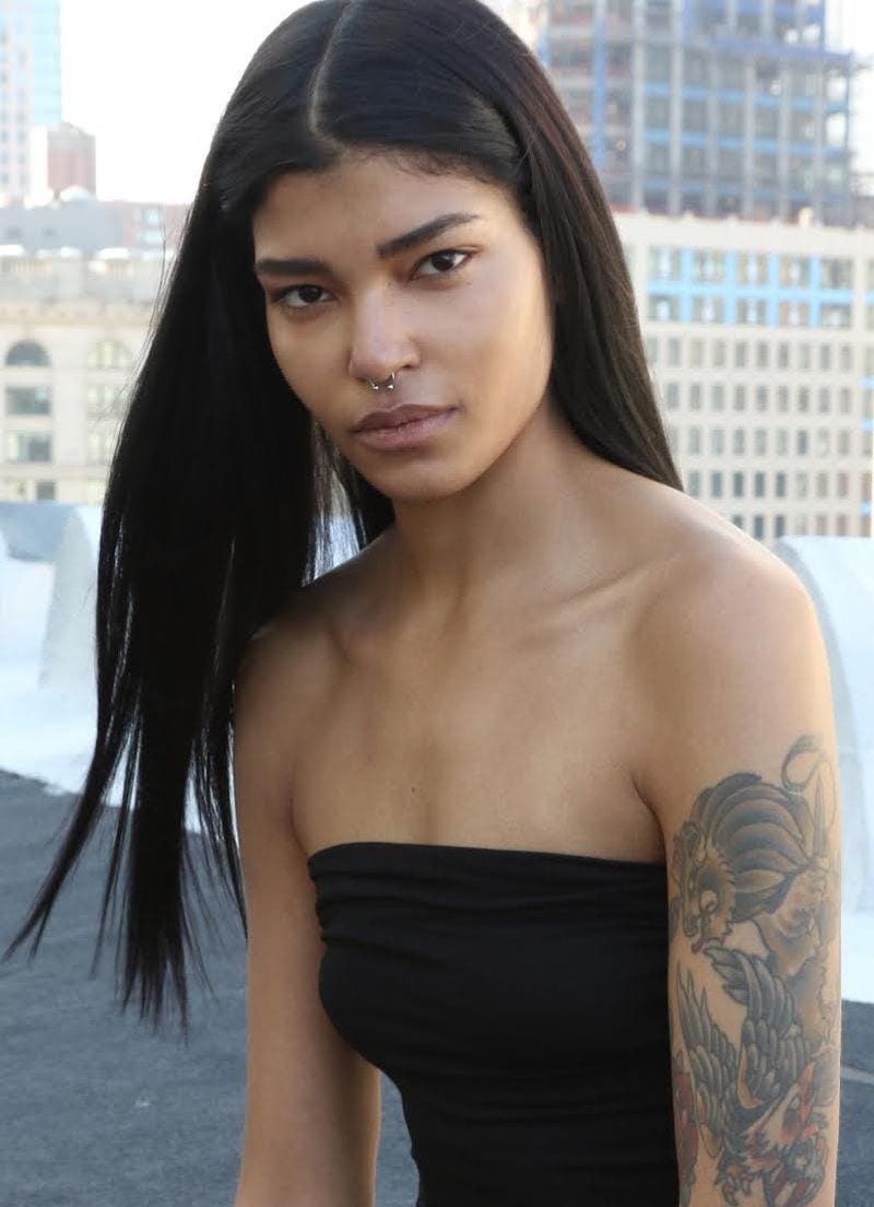 Laura James — photo 1