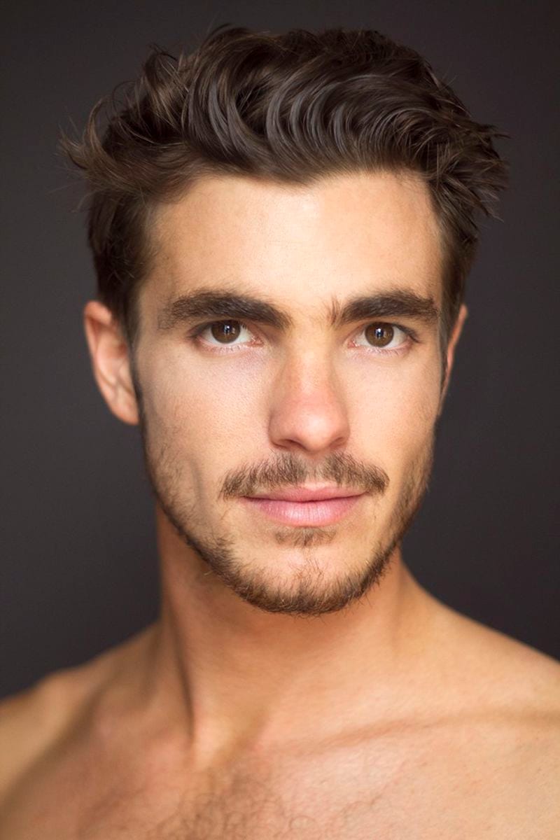 Julian Schratter — photo 1