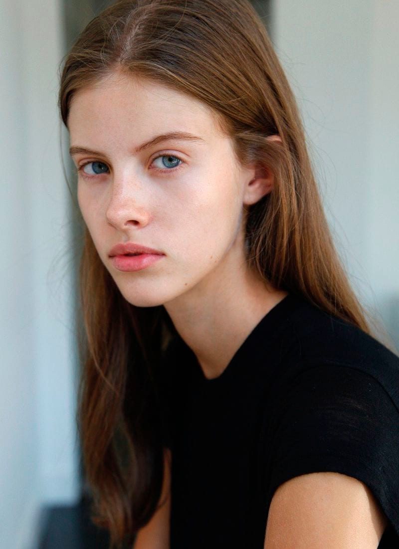 Bara Podzimkova — photo 1