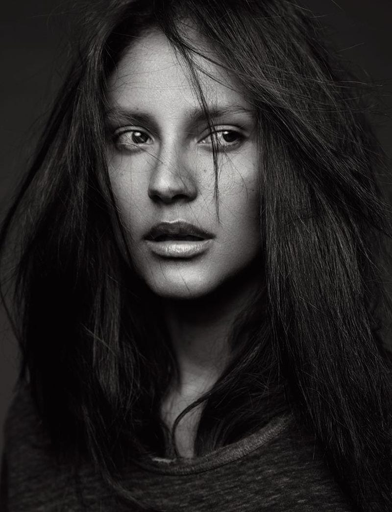 Emanuela de Paula — photo 4
