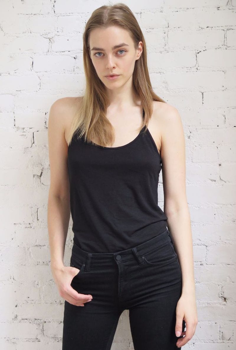 Paula Magyar — photo 1
