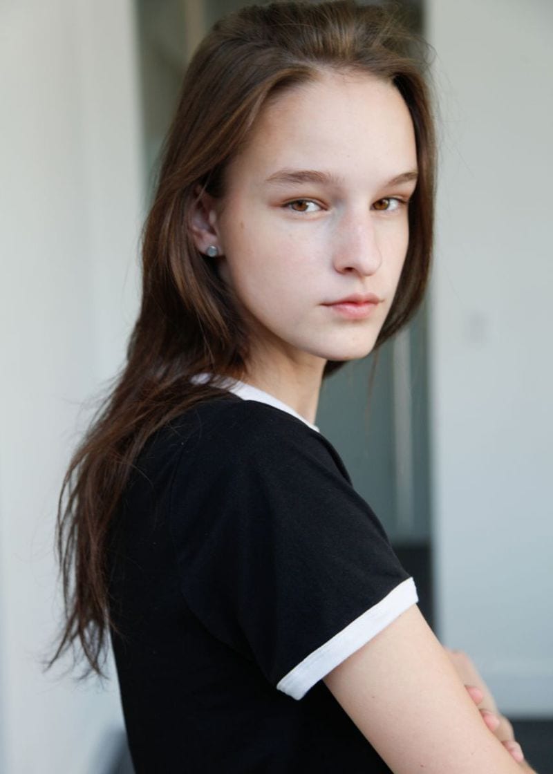 Laura Toth — photo 1