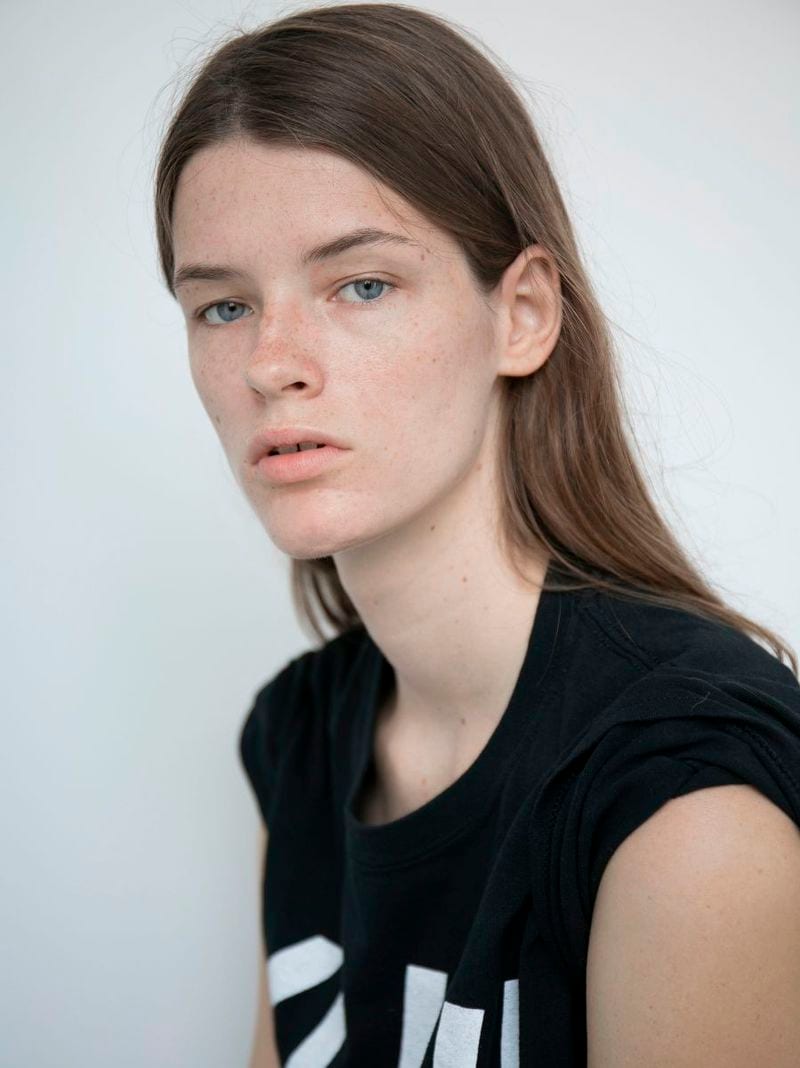 Julia Covert — photo 1