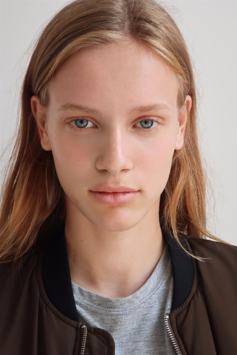 Sarah Dahl — photo 1