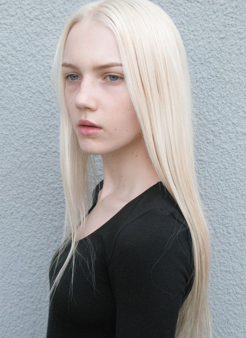 Emily Ruhl — photo 1