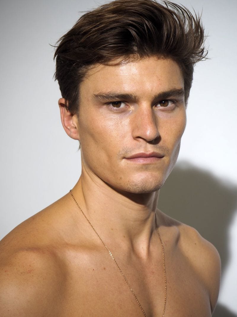 Oliver Cheshire — photo 1