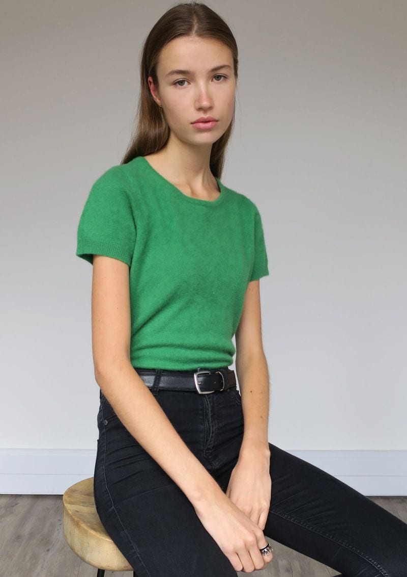 Eve Hughes — photo 1