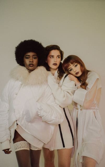 special coats and jackets — Nylon Germany