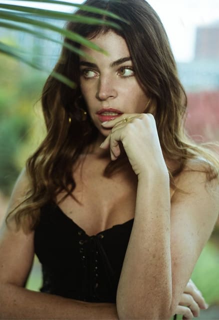MEU ESTILO: Julia Restoin Roitfeld by Ja... — Harper's Bazaar Brazil