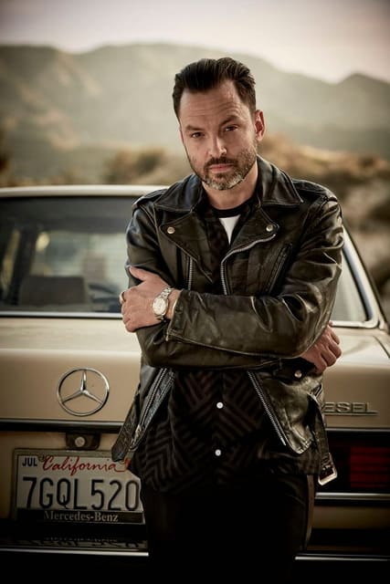 Mark Holmes