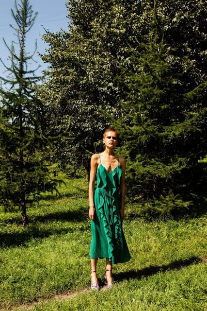 In the shadow — The Hunger Magazine online