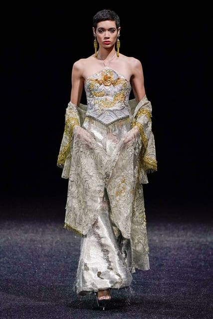 Guo Pei Haute Couture Spring 2019 Show — Guo Pei
