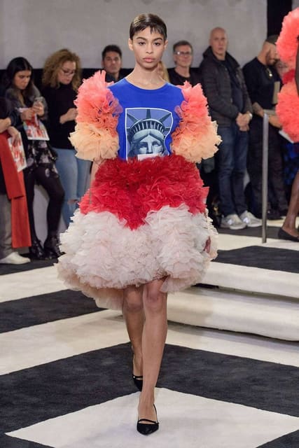 Tomo Koizumi F/W 19 Show — Tomo Koizumi