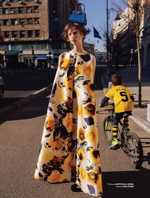 Read between the likes — Numéro Russia