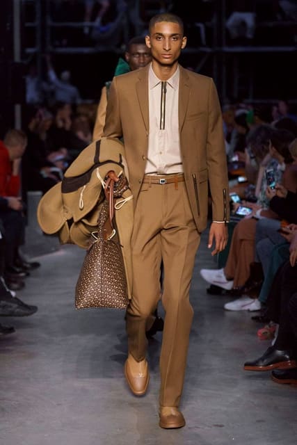 Burberry F/W 19 Show — Burberry