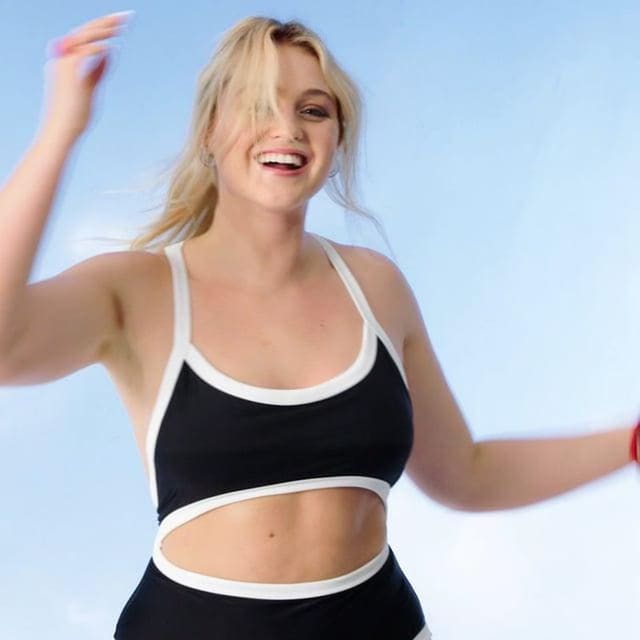 Iskra Lawrence Has Redefined Her Insecur... — Women's Health U.S