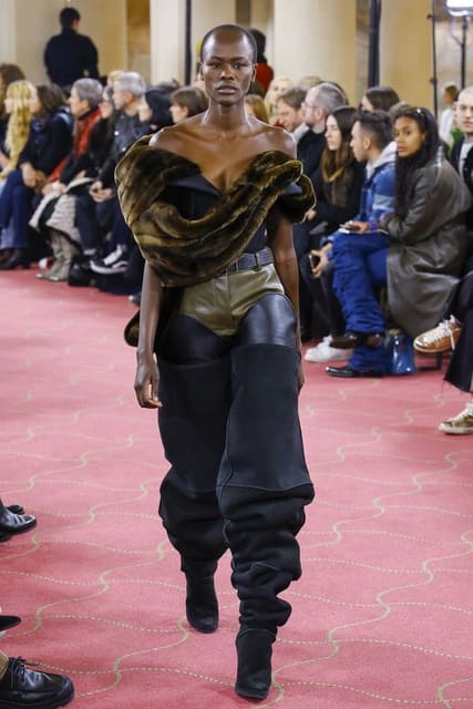 Y/Project F/W 18 Show — Y/Project