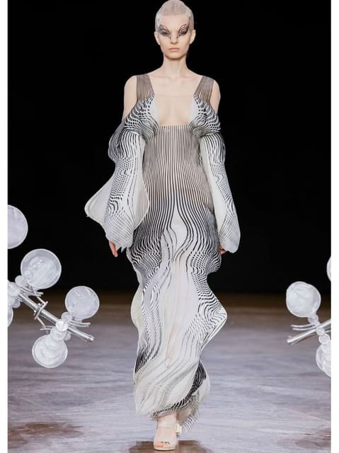 Iris van Herpen Haute Couture Fall 2019 ... — Iris van Herpen