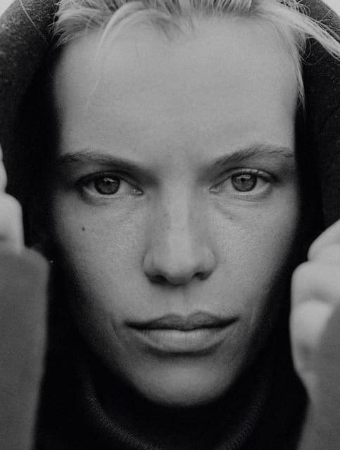 Victoria Tuaz — L'Officiel Turkey