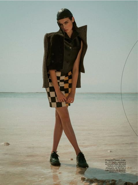 YOU CAN LEAVE YOUR HAT ON — Glamour Spain