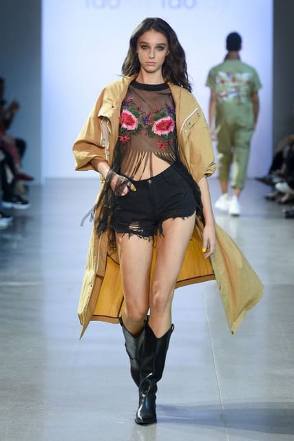 Taoray Taoray S/S 20 Show