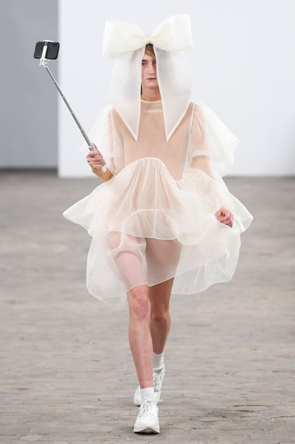 Kimhēkim S/S 20 Show — KIMHĒKIM