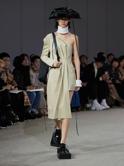 MAISON SANS TITRE S/S 20 SHOW — Sans Titre