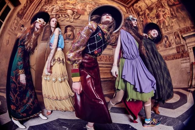 Arqueologia Y Vanguardia — S Moda for El Pais
