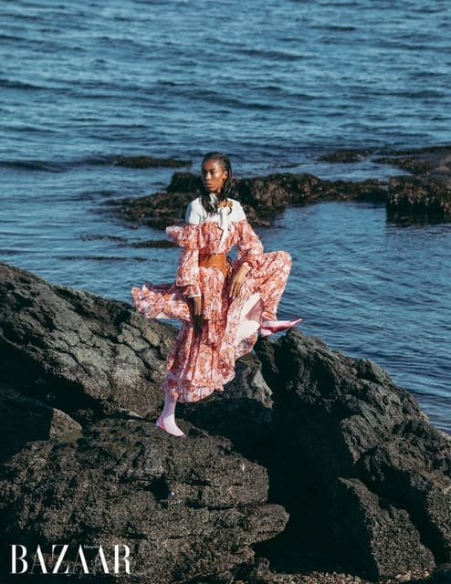 DIỆN MÀU SẮC RỰC RỠ MÙA THU NHƯ NGƯỜI MẪ... — Harper's Bazaar Vietnam
