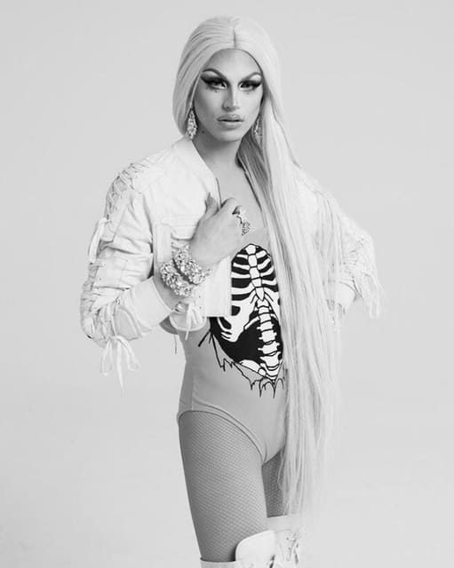 Aquaria Explains the Secrets of Her Lip ... — W Magazine online